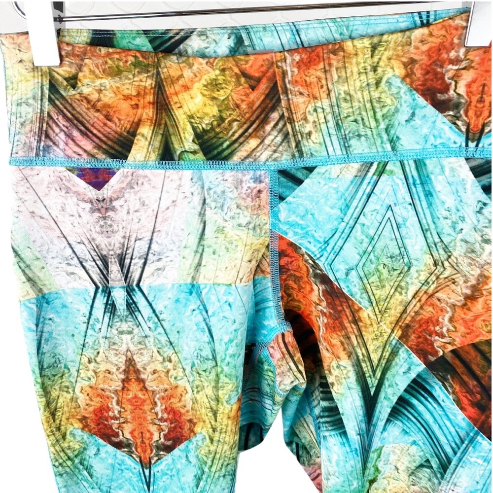Zella Geometric Shape Cropped Yoga Leggings Size Medium - Picture 3 of 6